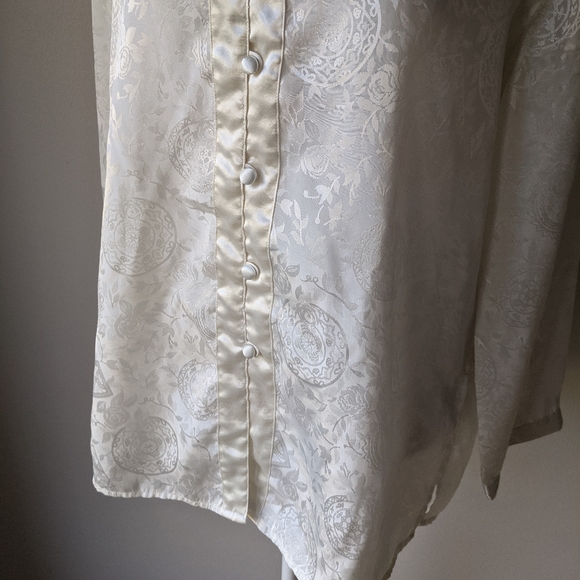 VTG Victoria's Secret Gold Label cream satin oversized nightshirt top - Picture 3 of 6